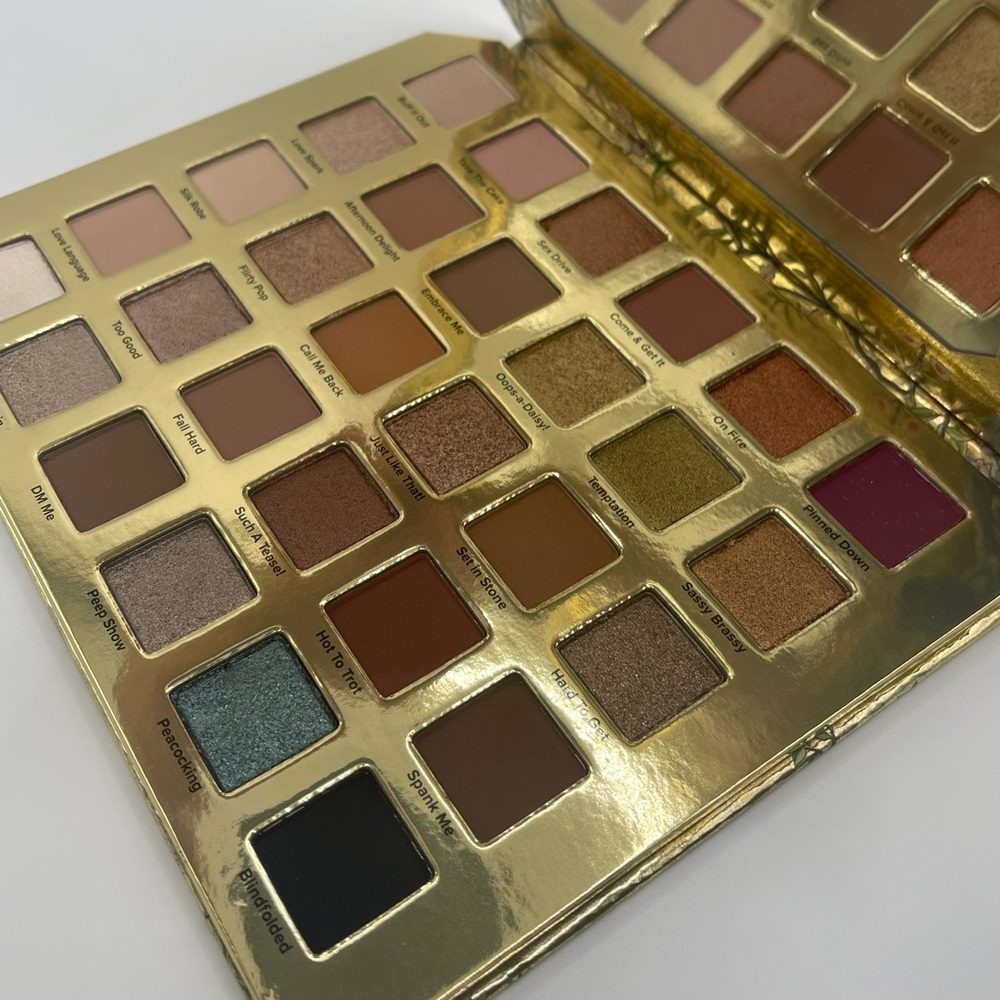 Too faced Natural Lust Eyeshadow Palette with Rich Neutrals and Bold Shades - Picture 8 of 10